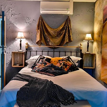 Iszis Guest House Bloemfontein Kültér fotó