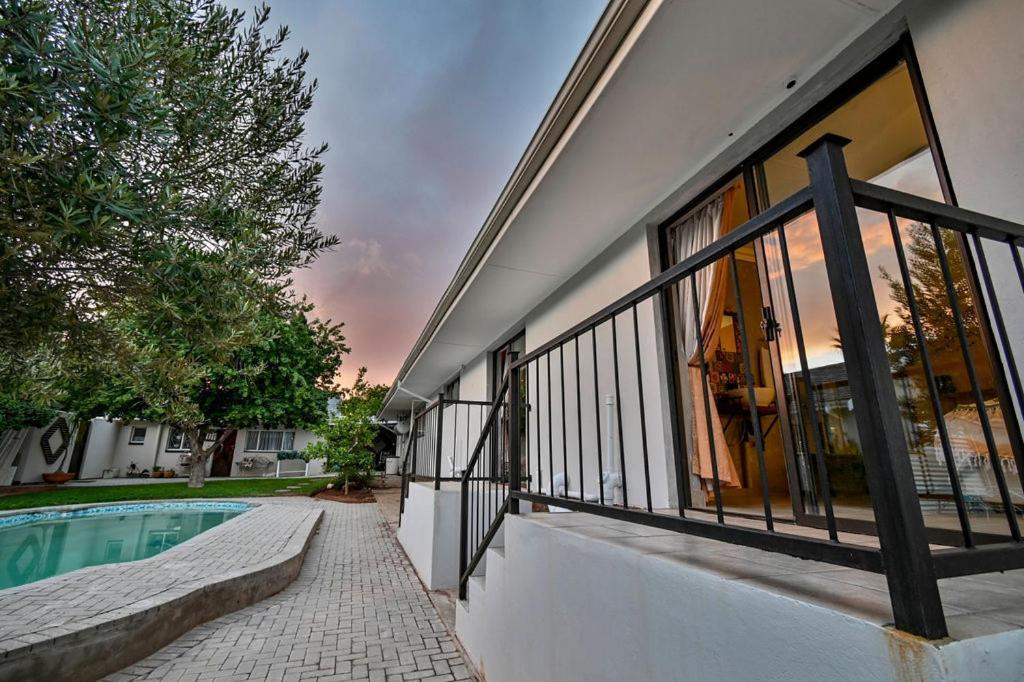 Iszis Guest House Bloemfontein Kültér fotó
