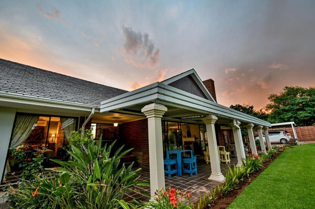 Iszis Guest House Bloemfontein Kültér fotó